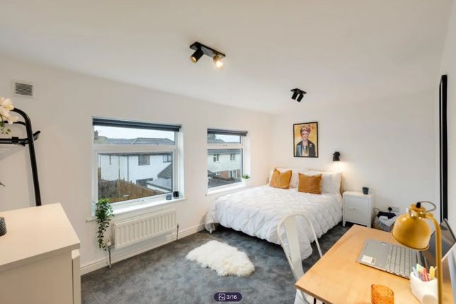 A Spacious And Inviting Large Double Bedroom With ...