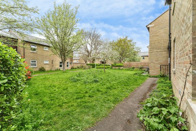 58, St. Bedes Crescent, Cambridge photo 4