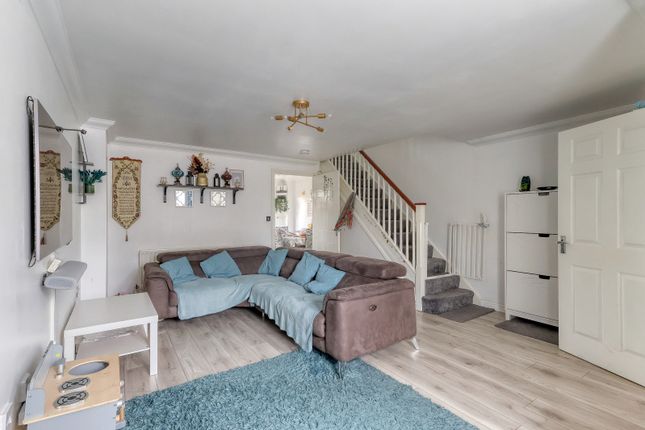 2, Hodges Mews, Buckinghamshire photo 2