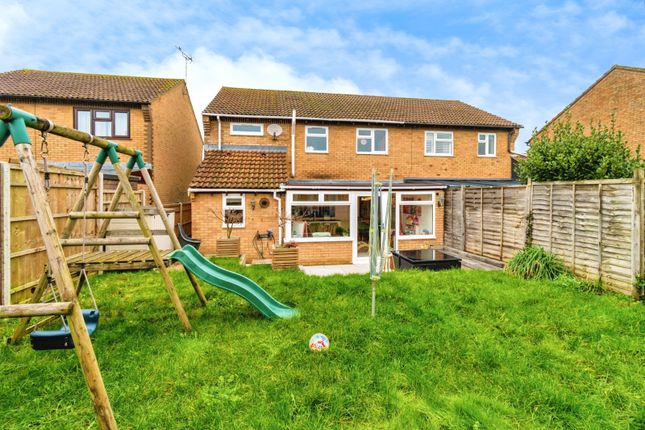 15, Alder Close, Southampton photo 4