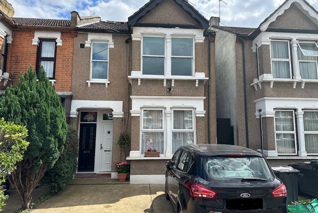 Thumbnail Maisonette for sale in Coventry Road, Ilford, Essex