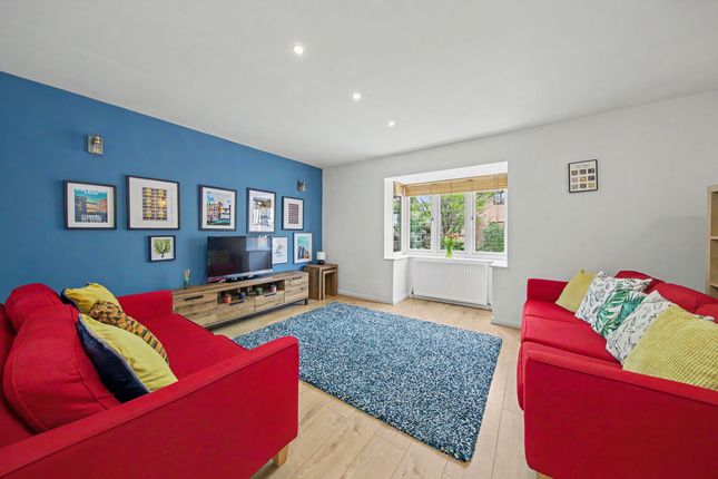5, Ash Tree Close, Chesterfield photo 4