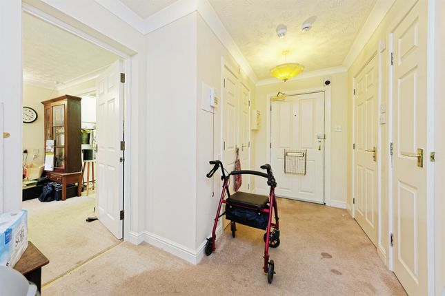 106, William Gibbs Court, Faversham photo 3