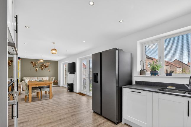12, Aspen Road, York photo 2