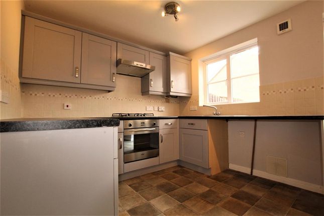 3 Hall Croft, Barnsley photo 4
