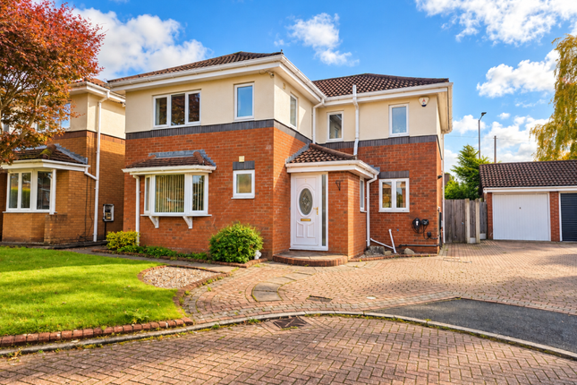 5, Old Oak Close, Bolton photo 2
