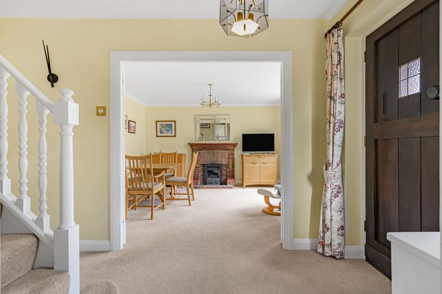 40, Greenhill Avenue, Caterham photo 4