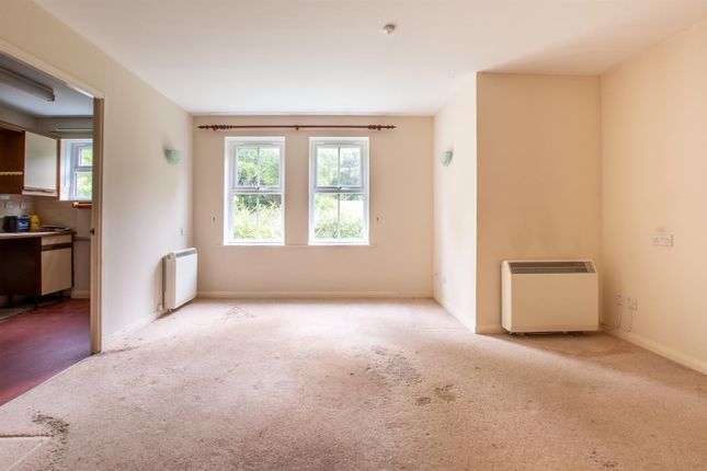10 Meadow Court, Brassmill Lane, Bath photo 4