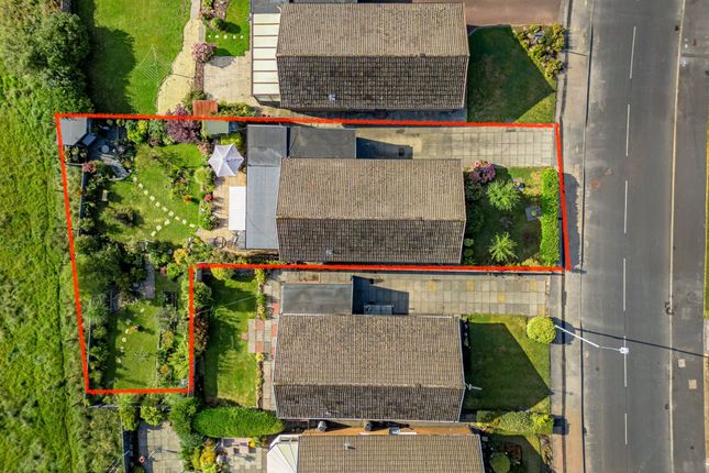 36, Thornham Drive, Bolton, BL1 photo 2