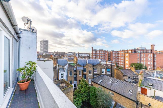 Flat for sale in Pembridge Villas, London