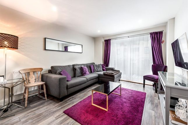 Flat 69, Chapel Court, Romford photo 2