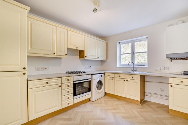 Flat 5 Chestnut Place, Thurnham Lane Bearsted, Maidstone photo 3