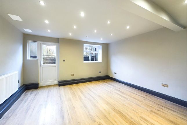 Ground Floor Flat, 172, Queens Road, Walthamstow, London photo 3