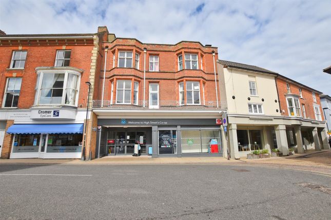 Flat to rent in High Street, Cromer NR27
