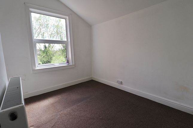 Terraced house to rent in King Edward Road, Abington, Northampton