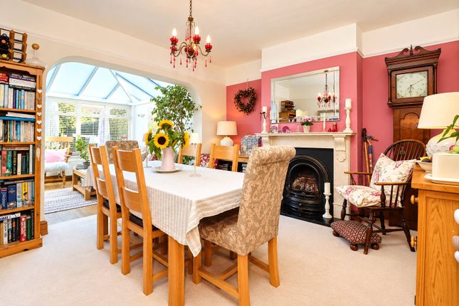 Heathside Cottage,, Maybury Hill, Woking photo 4