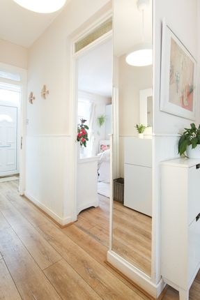 End terrace house for sale in 27 Old Dalkeith Road, Edinburgh