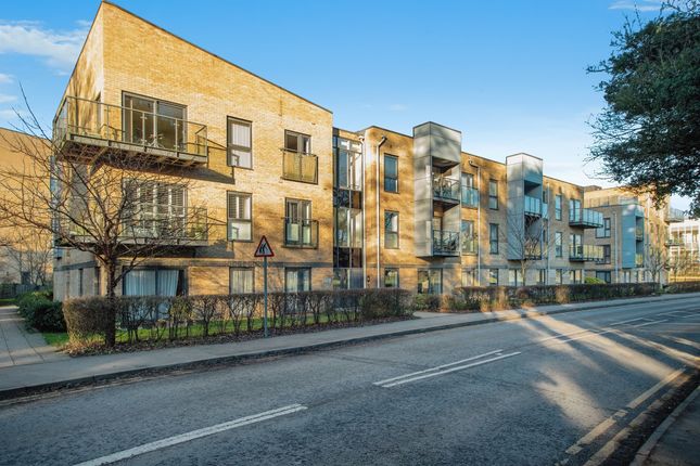 Flat for sale in Rose Lane, Nash Mills Wharf, Hemel Hempstead