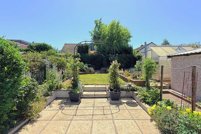 49, Carr Hill Road, Pudsey photo 4