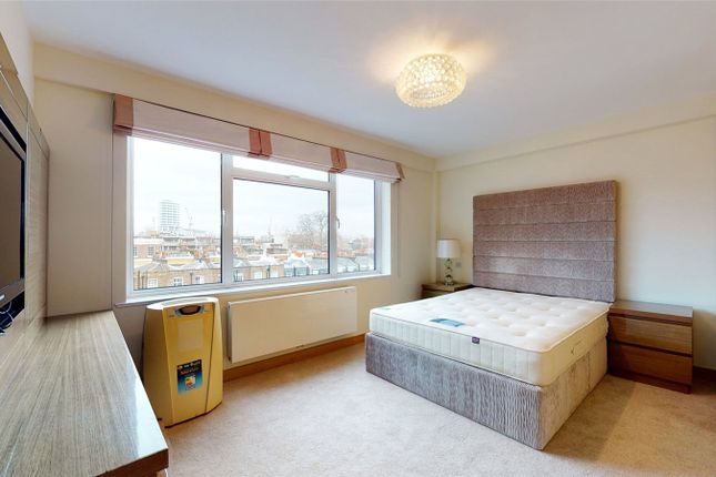 Flat for sale in Hyde Park Square, Hyde Park, London