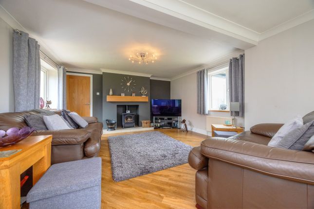 5, Southfield Lane, Rotherham photo 3