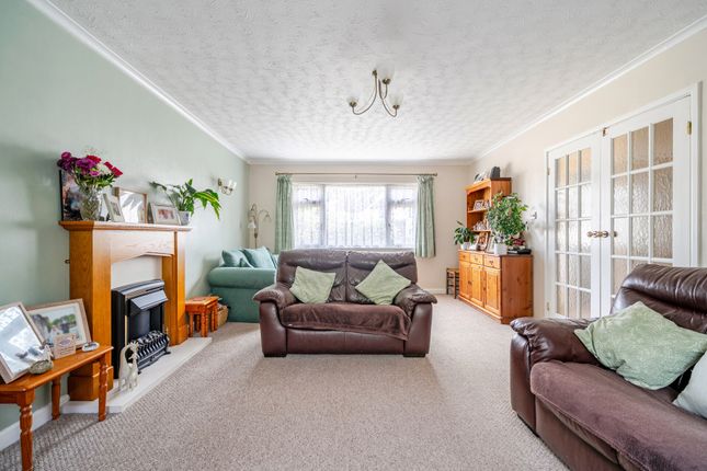 6 The Churchills, Newton Abbot Devon, Devon photo 2