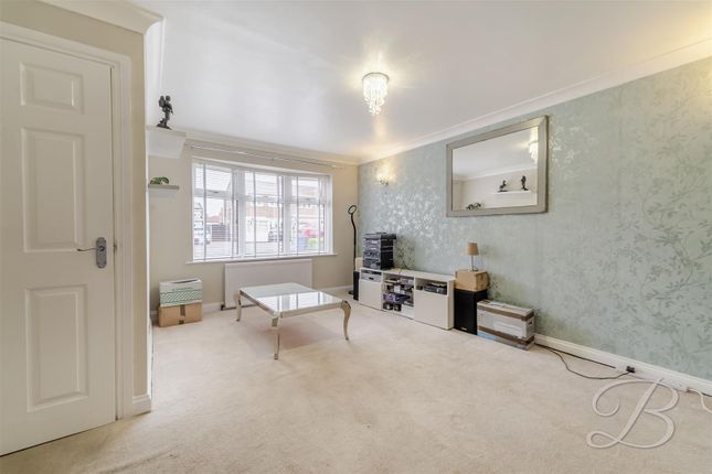 62, Hamilton Drive, Mansfield photo 3