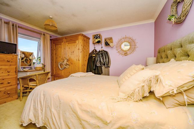 10, Hickling Close, Bedfordshire photo 2