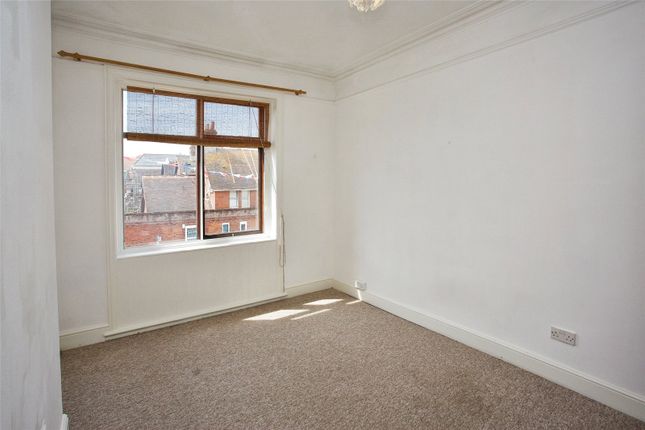 Flat for sale in High Street, Lee-On-The-Solent, Hampshire