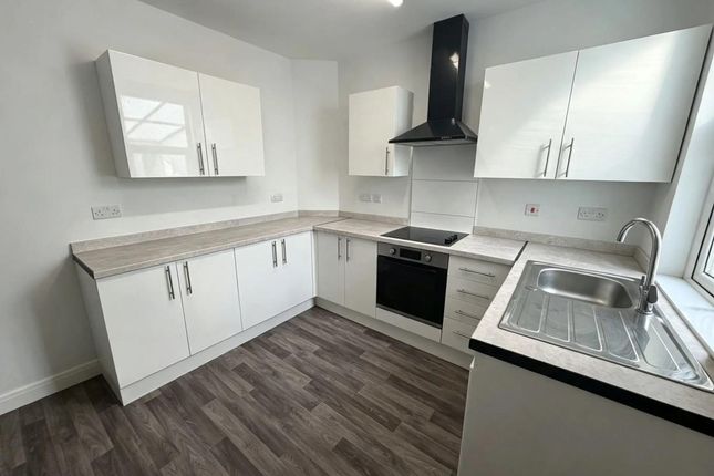 226 Darton Lane, Barnsley photo 2