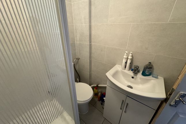 Flat for sale in St. James Road, Croydon