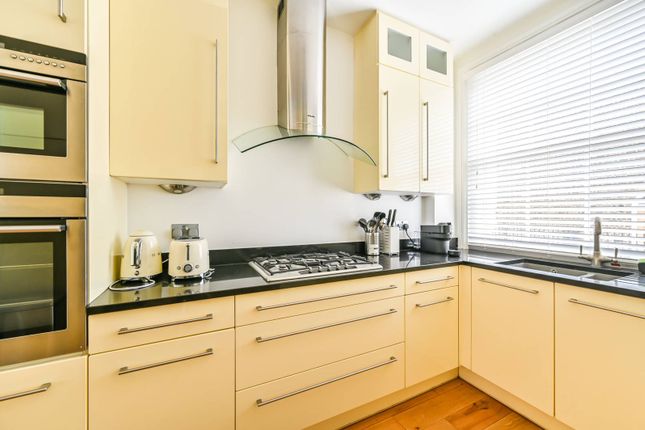 Property to rent in St Michaels Street, Bayswater, London