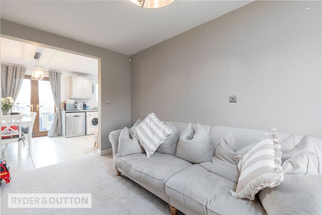 4, Spring Bank, Edenfield photo 4