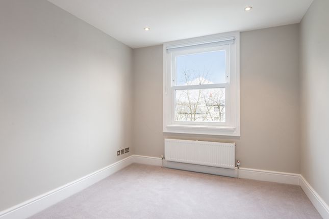 Terraced house to rent in Clifton Hill, St John’S Wood, London