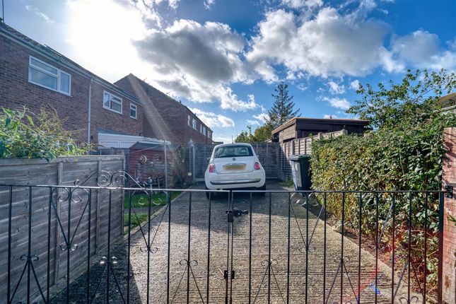 Addison Close, Gillingham photo 4