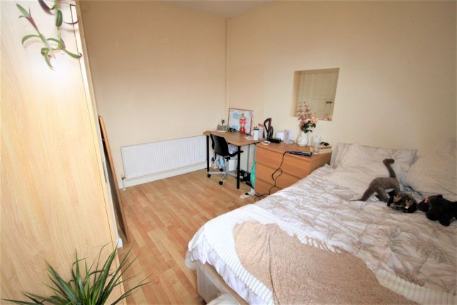 Mayville Place, Leeds photo 4