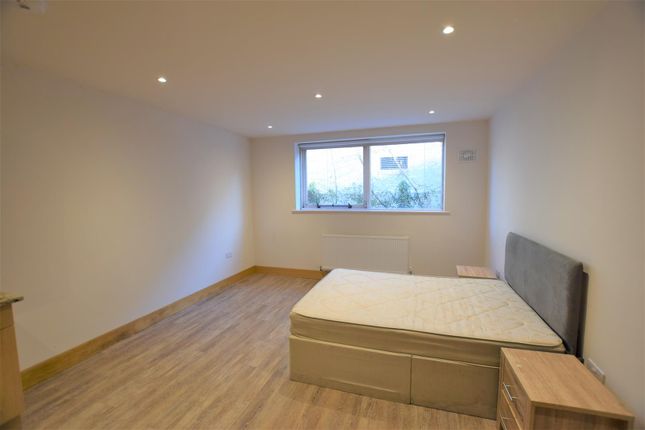 Thumbnail Studio to rent in Colindale Avenue, London