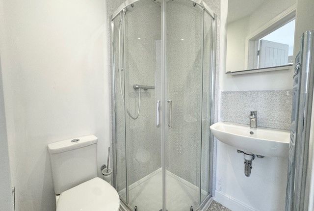 En-Suite Bathroom