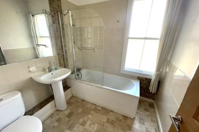 1, Hallowes Lane, Dronfield photo 4