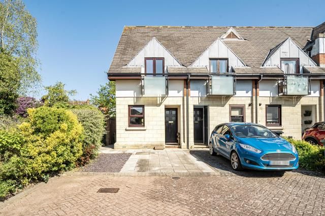 2-bed terraced on Jackman Close, Abingdon, £340,000