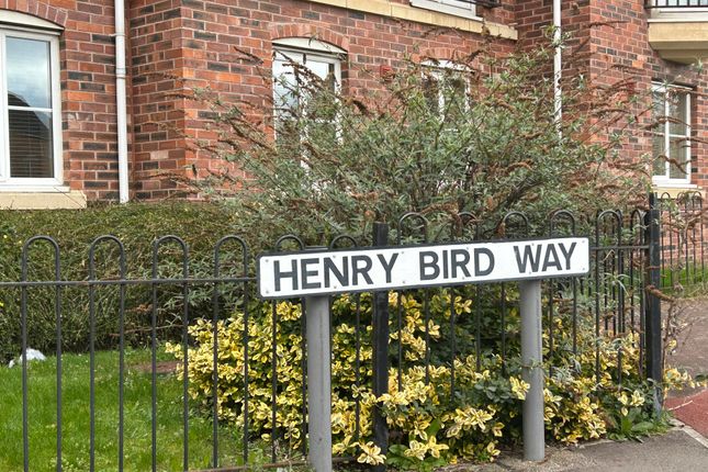 Flat to rent in Henry Bird Way, Northampton