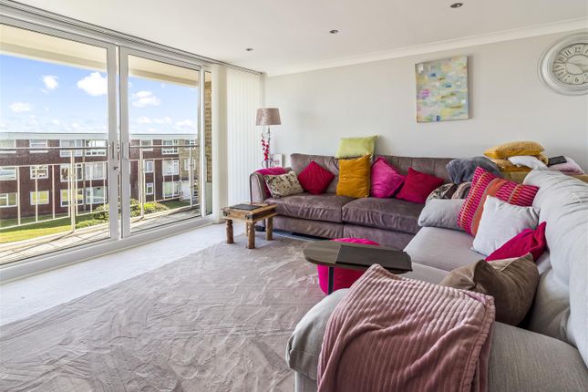 Flat 11, Norfolk Court, Chanctonbury Road, Littlehampton photo 3