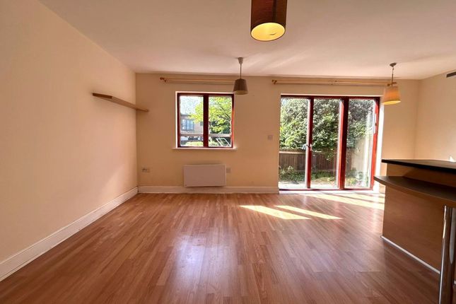 4, Robert House, Sovereign Place photo 2