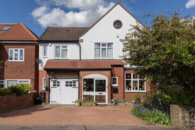 Thumbnail Detached house for sale in Ellesmere Close, London