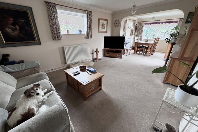 1, Avondale Gardens, Gillingham photo 4