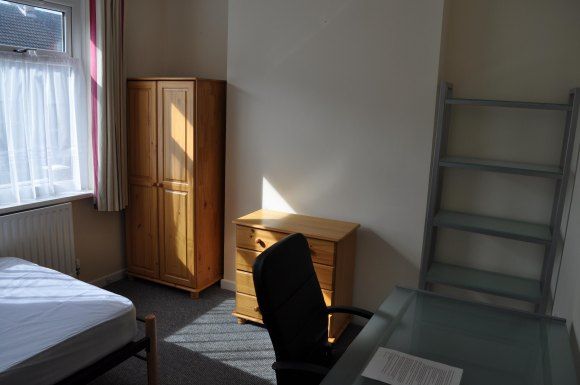 27, Baglan Street, Swansea photo 3