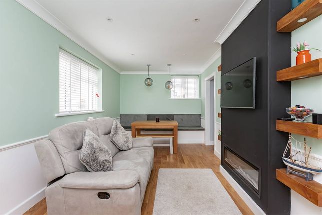 Flat 1 The Cloisters, 28, Queens Road, Whitstable photo 4