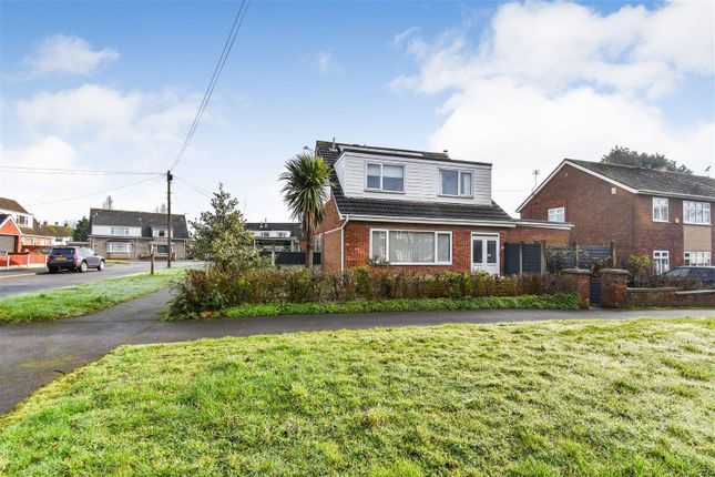 Detached house for sale in Warwick Road, Scunthorpe