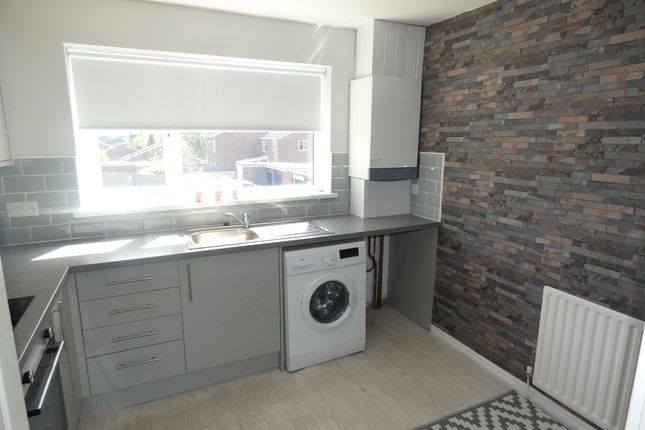 Flat to rent in Canterbury Avenue, Wallsend