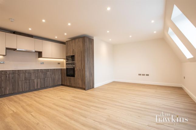 Cotswold House, Apartment 16, Andrews Court, Lyneham photo 2